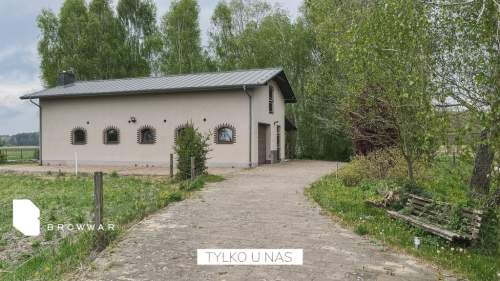 Dom, garaż, stadnina, magazyn, prywatny las i staw