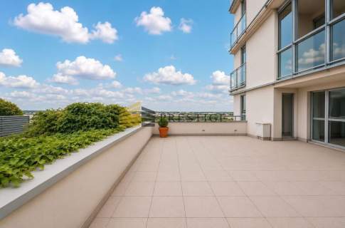 Luxury Apartment Big Terrace Garage Included 