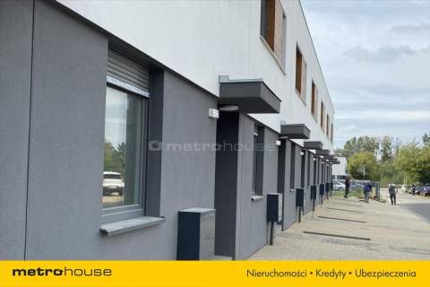 KAMERALNY APARTAMENT W ZABUDOWIE JEDNORODZINNEJ