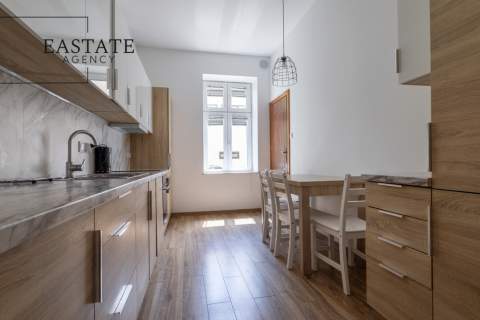 Lokal użytkowy 85 m , Gabinety, Parter