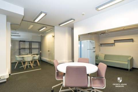 Funkcjonalny lokal biurowy Plac na Groblach 58 mkw