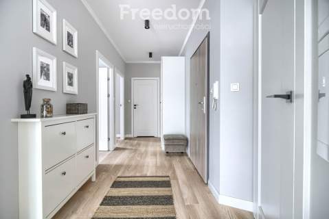 Nowoczesny apartament 68,5 m z widokiem na zieleń