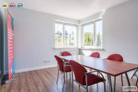 Dwupoziomowy apartament na zamkniętym osiedlu