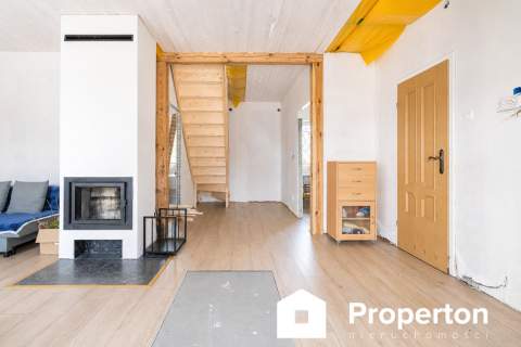 Siedlisko w remoncie 8192 m2 ziemi Jasiorówka