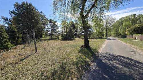 Działka nad Jeziorem Sarcze