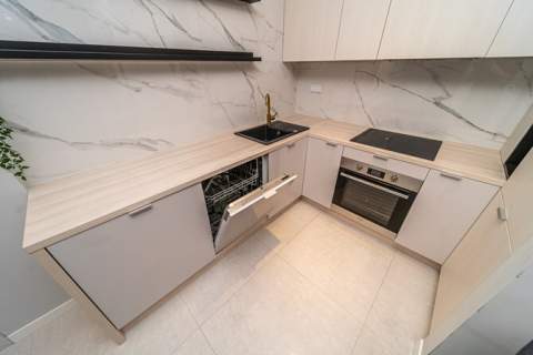 2 pokoje balkon, mp w garażu- Kazimierza 32