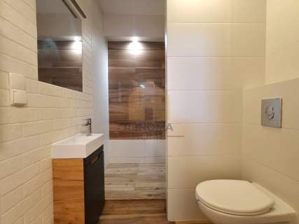 4pokoje oddzielna kuchnia centrum najem usługi