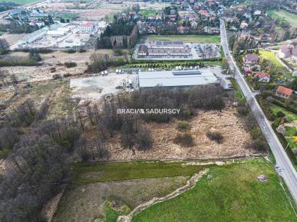 Atrakcyjna nieruchomość usługowa w Brzeziu 1,19 ha
