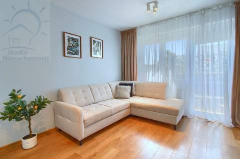 2 pokoje, duży balkon, m. post., komórka lok.
