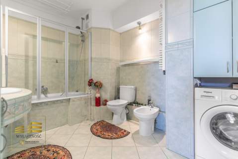 4 pokoje, balkon, garaż LSM Śmiałego