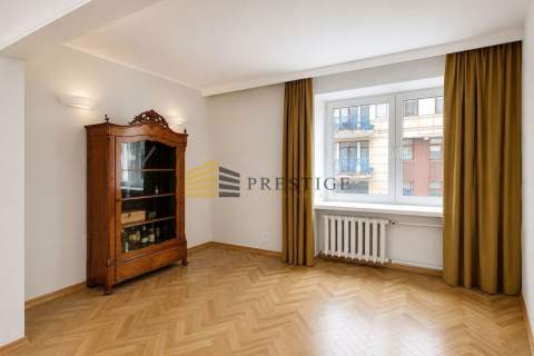 Lokal obok Ogrodu Saskiego 82m2, UL. Niecała