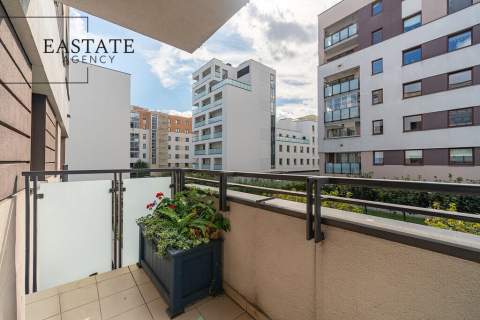 Balkon, Gotowe do wprowadzenia, Okazja 