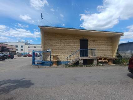 Hala 250 m2 z placem - KSM ul. Sandomierska