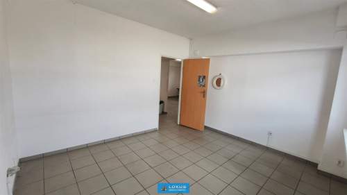 Lokal magazynowo-biurowy parter 150 m2 Teofilów
