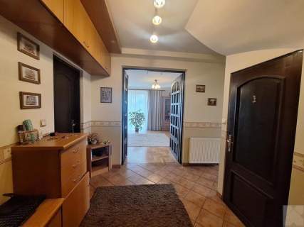 Dom w świetnej lokalizacji - Ostrów - Murowanka