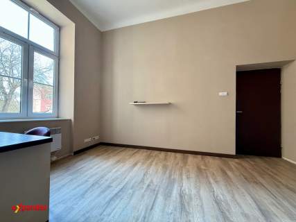 72 m2 Krakowskie Przedmieście od zaraz