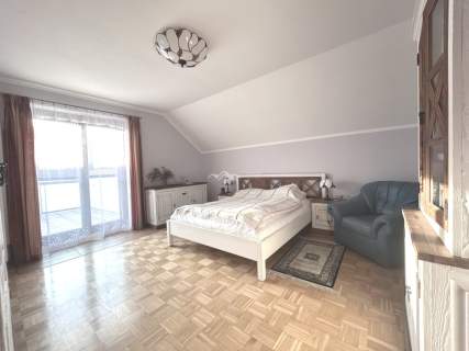 Przestronny dom 5 pokoi ogród garaż centrum Bielan