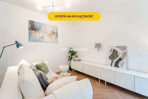 Eleganckie 2-poziomowe na Woli Justowskiej, garaż