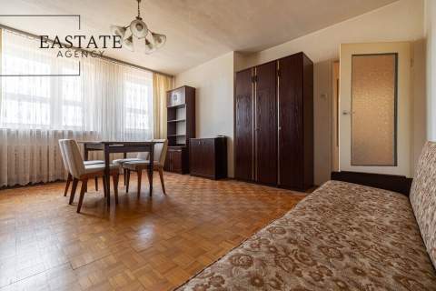 piwnica/metro/ balkon