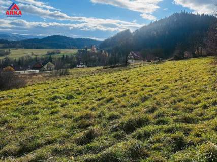 Widok na góry, las za płotem i tylko 3 km do centr