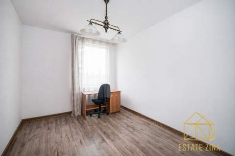 3 pokoje Os. Avia Balkon 2 piętro