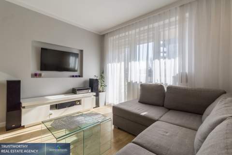 Bieńczyce, 56 m2, 3 pokoje, balkon, garaż, tramwaj