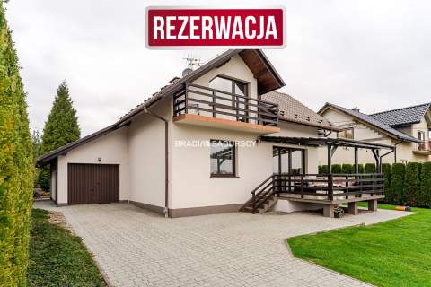 Zadbany dom na pięknej działce / potencjał
