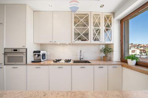 Dwupoziomowe czteropokojowe 91 m2 z klimatem