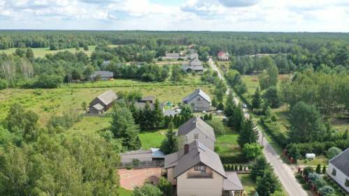 Dom z ogromnym potencjałem,9km od miasta, zielona kraina