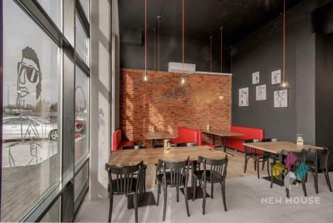 Lokal gastronomiczny 3 miejsca parkingowe, witryna