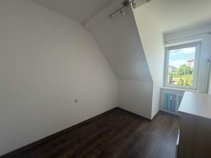 Dwa poziomy Widok na rzekę i las Balkon