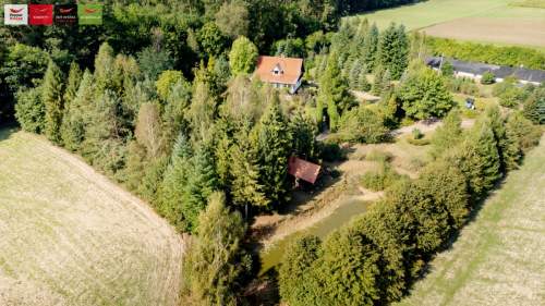 Urokliwy dom a la leśniczówka, 1,2 HA przy lesie