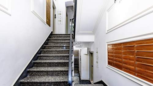 Elegancka kamienica przy parku kolejowym - winda