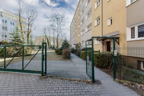 Świetna lokalizacja, PIERWSZE PIĘTRO, NISKI BLOK