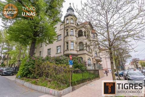 Apartament Piękna kamienica Stan deweloperski
