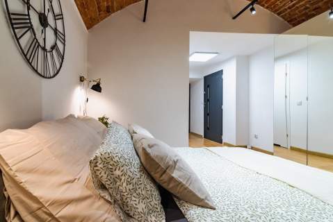 STYL LOFTOWY - ULICA DIETLA - 2 POKOJE - 47 M2
