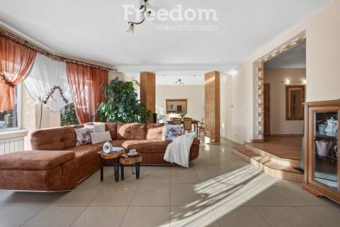 Dwa domy na jednej działce 172m2 45m2, Kaski