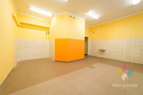 Mrągowo, przestronny lokal, pow.168m2 niski parter