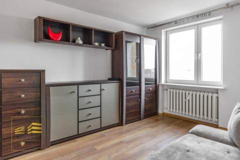 Na sprzedaż 3 pokoje kuchnia I Balkon I Piwnica