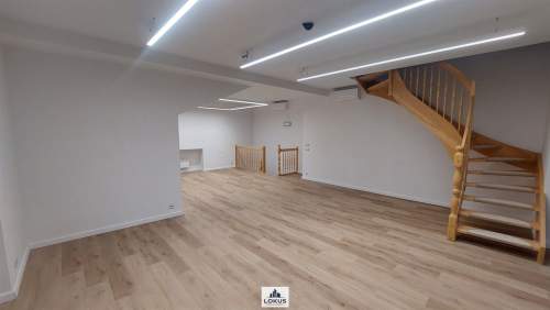 Lokal handlowy usługowy biurowy 150 m2 parking