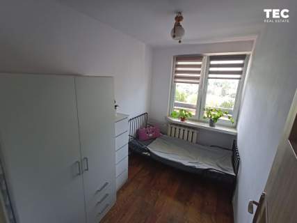 47 m 3 pokoje osobna kuchnia po remoncie