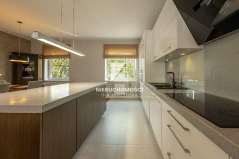 Przestronny Apartament 155 mkw, 2 łazienki, Garaż