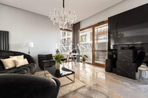 Apartament na Żoliborzu z pięknym ogrodem