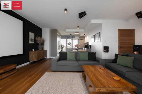 Apartament 90 m , 2 balkony, widok na Zatokę