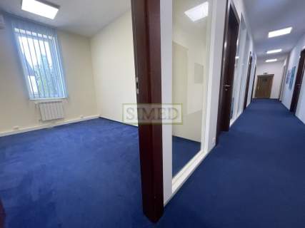 Wysoki standard,recepcja,dostęp24h,parking,ochrona