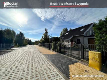 Uzbrojona działka, blisko jeziora Tuchomskiego