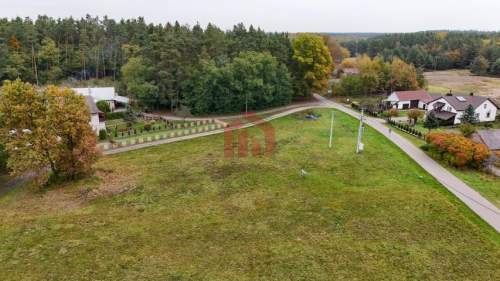 Wola Ociecka 28 ar BUDOWLANA przy lesie WZ