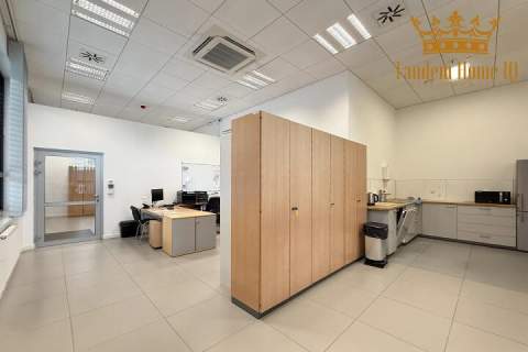 Na wynajem magazyn 430m2, biuro 180m2 w kompleksie biznesowym...