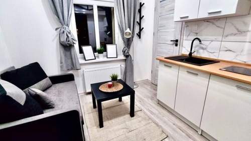 Studio z antresolą, blisko dworzec - Nowogrodzka 4