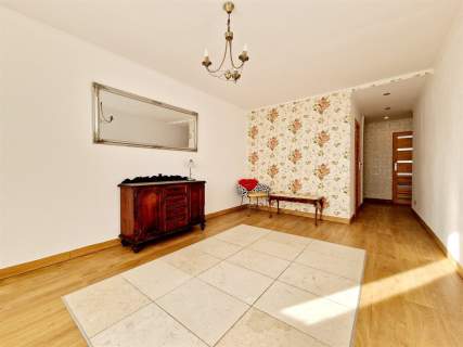 2 POKOJE OSOBNA KUCHNIA BALKON PIWNICA 46 M2